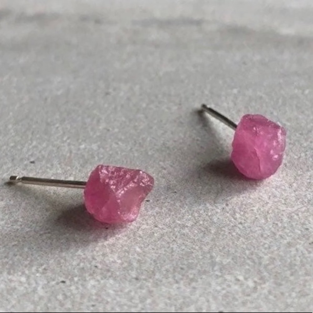🆕 New Raw Pink Tourmaline Crystal Stud Gemstone Earrings